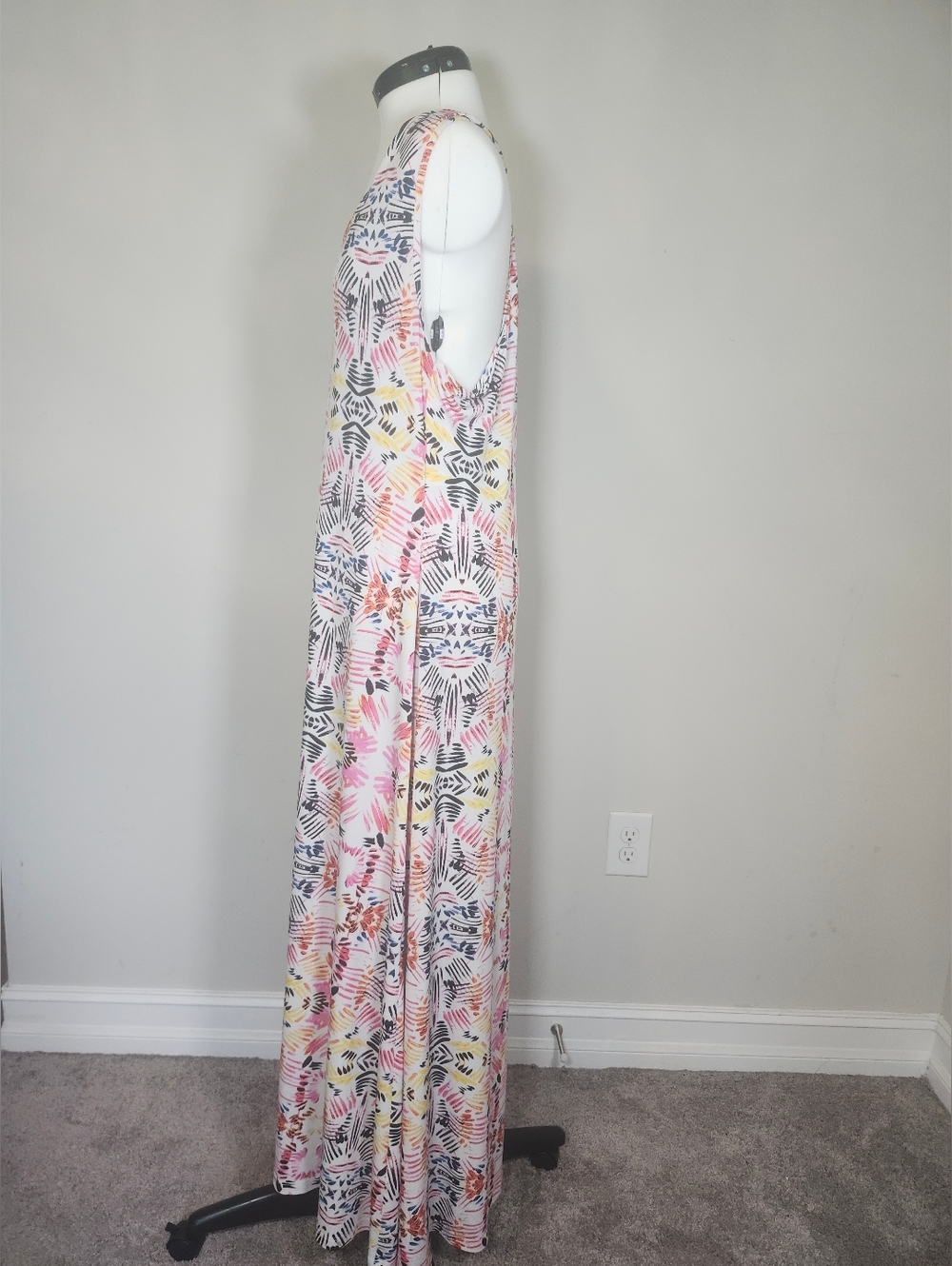 Ivanka Trump Razorback Halter Gold Ring Multicolor Abstract Print Maxi Dress S L - Picture 4 of 11